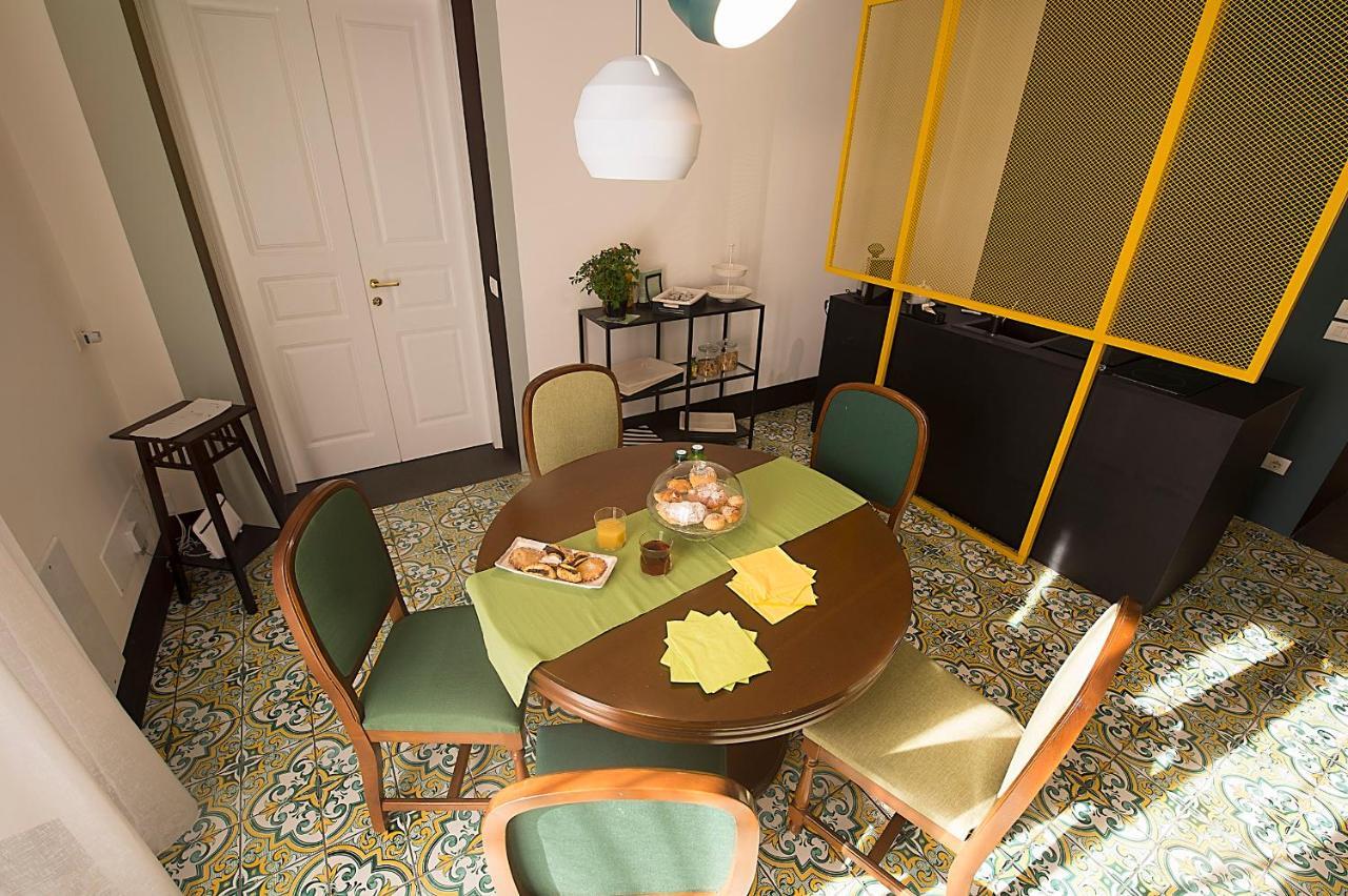 Ninina Boutique Suites Salerno Ngoại thất bức ảnh